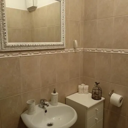 Apartament Marti *