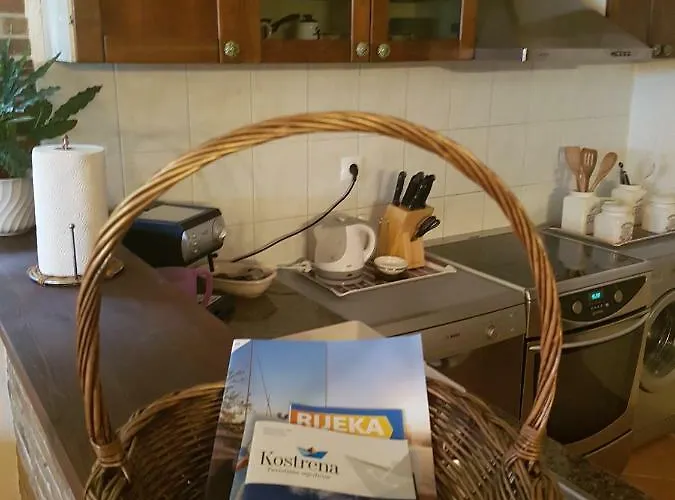 Marti * 코스트레나